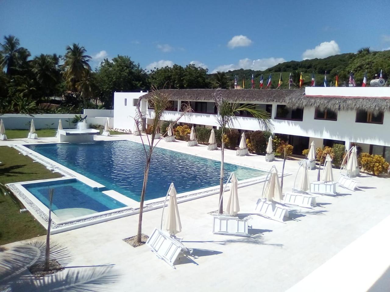 Oasi Encantada - Beach Resort Barahona Exterior photo