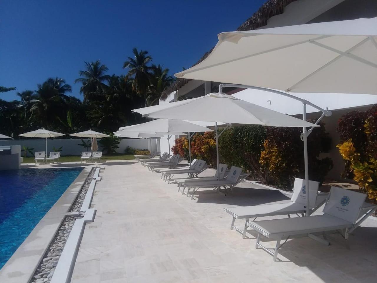 Oasi Encantada - Beach Resort Barahona Exterior photo