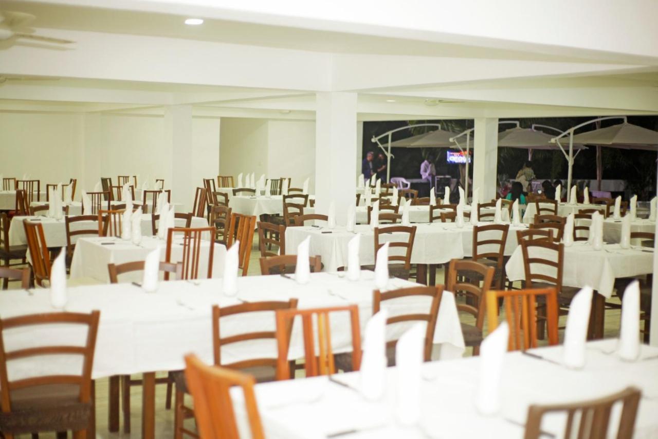 Oasi Encantada - Beach Resort Barahona Exterior photo