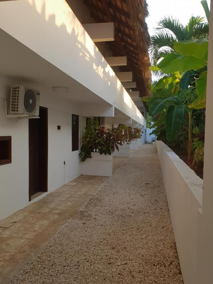 Oasi Encantada - Beach Resort Barahona Exterior photo