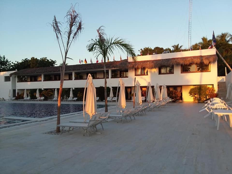 Oasi Encantada - Beach Resort Barahona Exterior photo